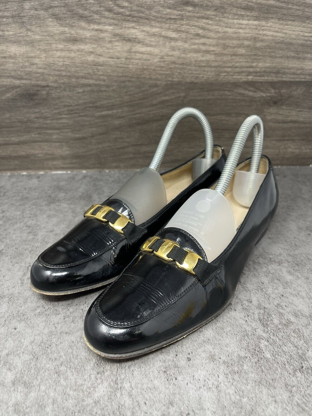 Salvatore Ferragamo Patent Leather Flats Shoes Womens Size 6.5 Black - Picture 2 of 10